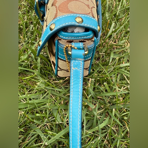 Vintage Coach Studded Blue Crossbody New - Picture 14 of 16